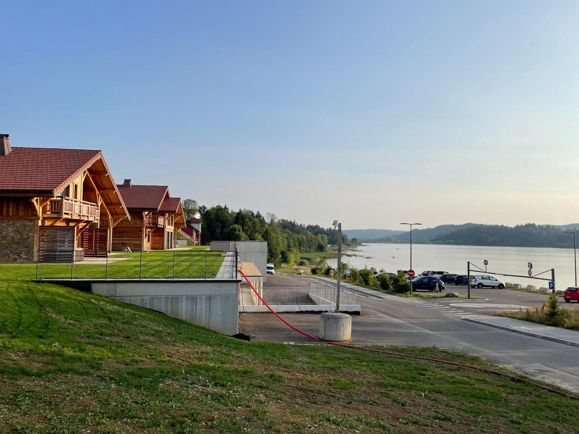 Chalets Coeur Du Lac マルビュイッソン エクステリア 写真